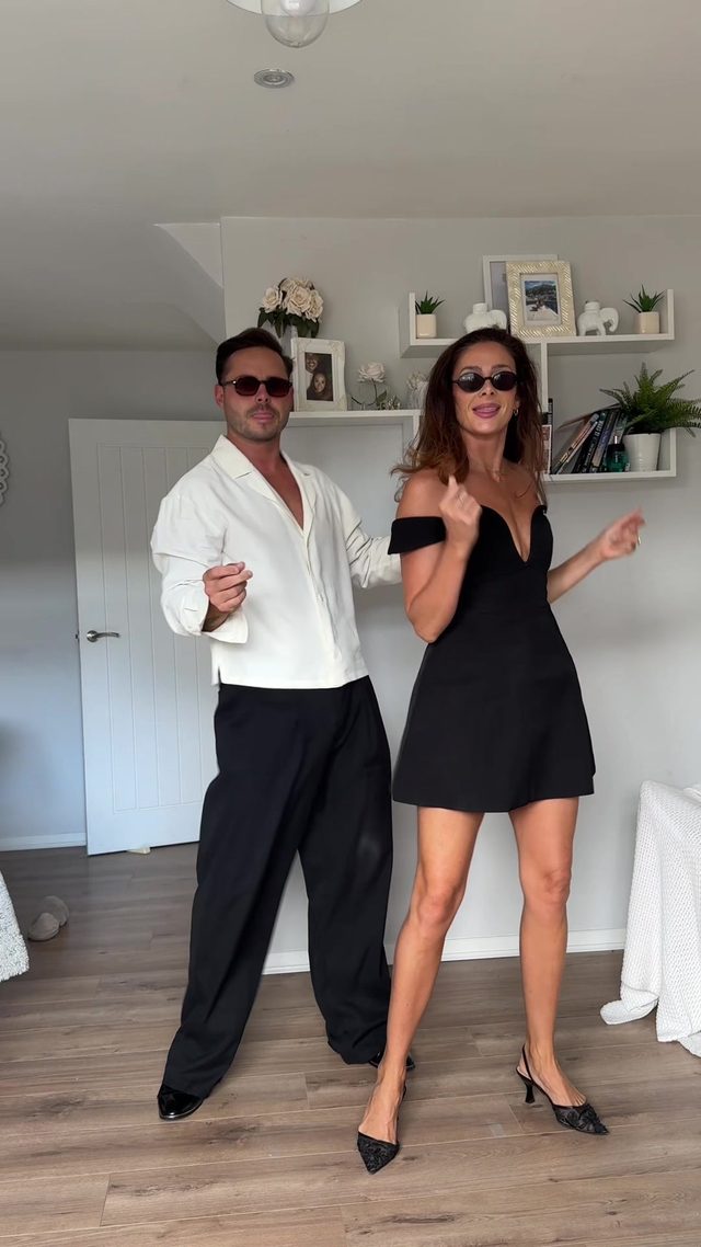 Outfit reveal transition by @tiffany_connor on TikTok