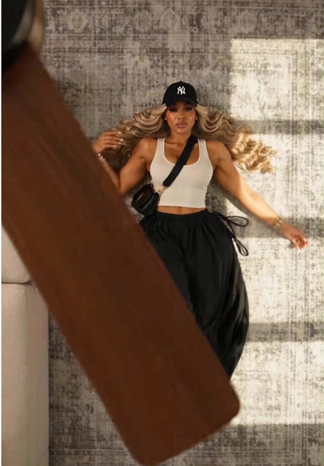 Ceiling Fan AI Outfit-Change Transition by @elsanna6 on TikTok