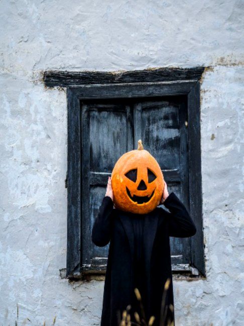 Pumpkin Head Illusion by @trendingpul on TikTok