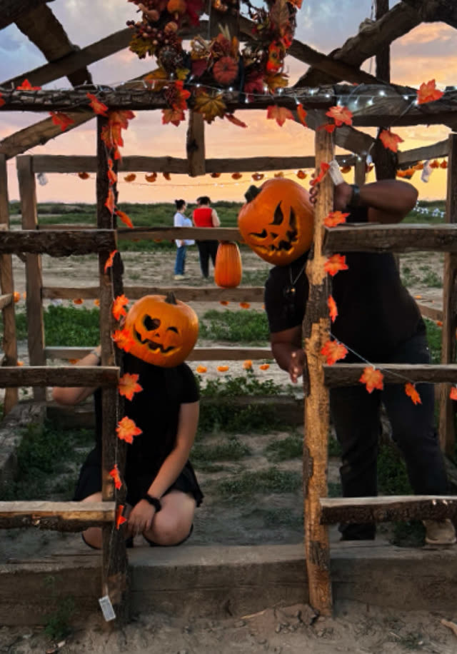 Pumpkin-Head Forced-Perspective Gag by @bds.vlog on TikTok