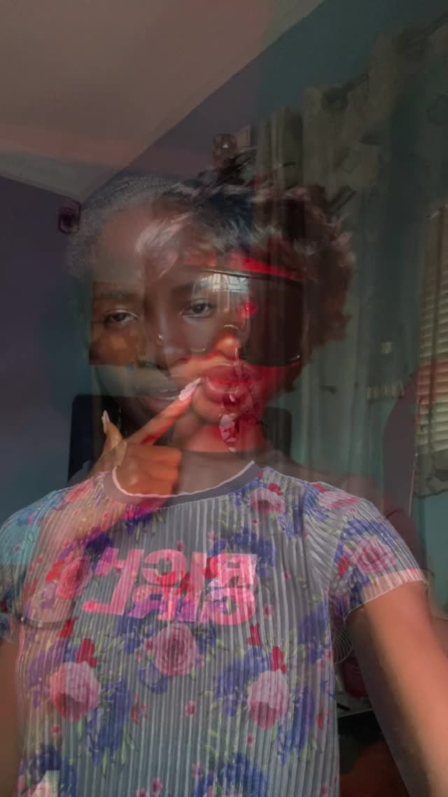 Whip-Pan Into Glitch Transition by @noirbarbie90 on TikTok