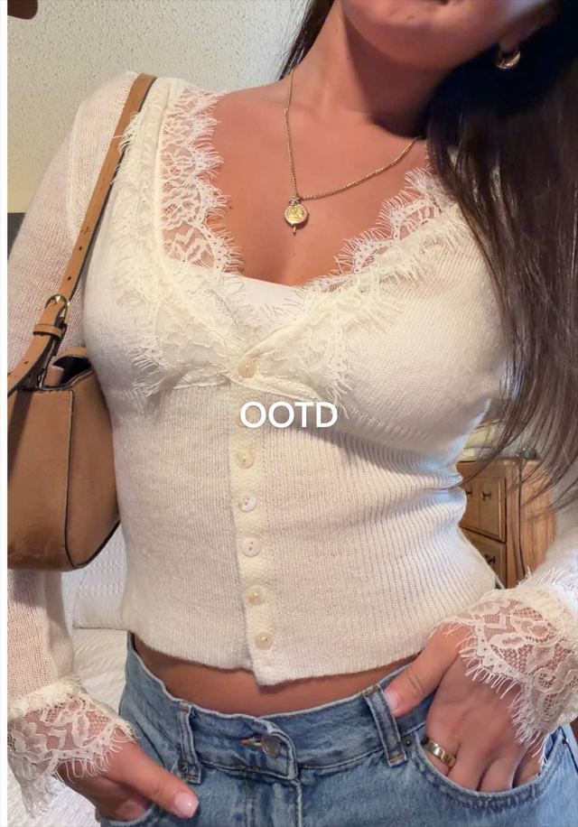 Split-Screen Mini Vlog by @samanthaabergmann on TikTok